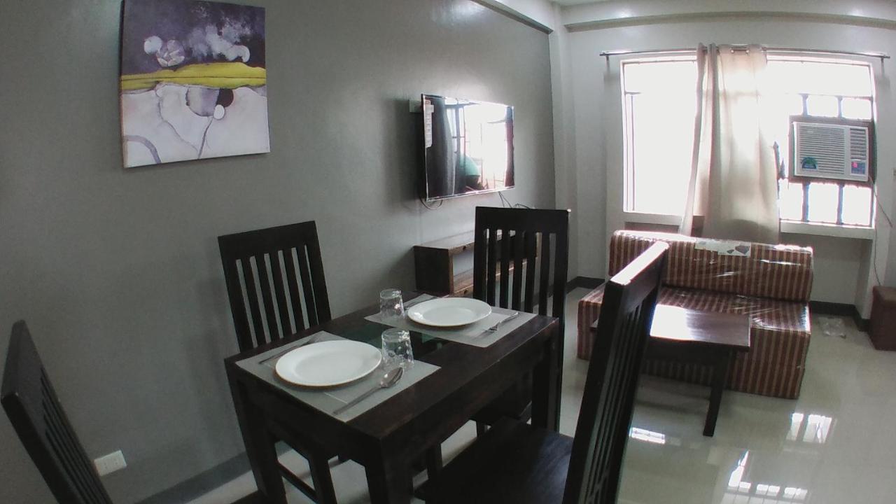 Beinte Singko De Marso Apartments Candon Экстерьер фото